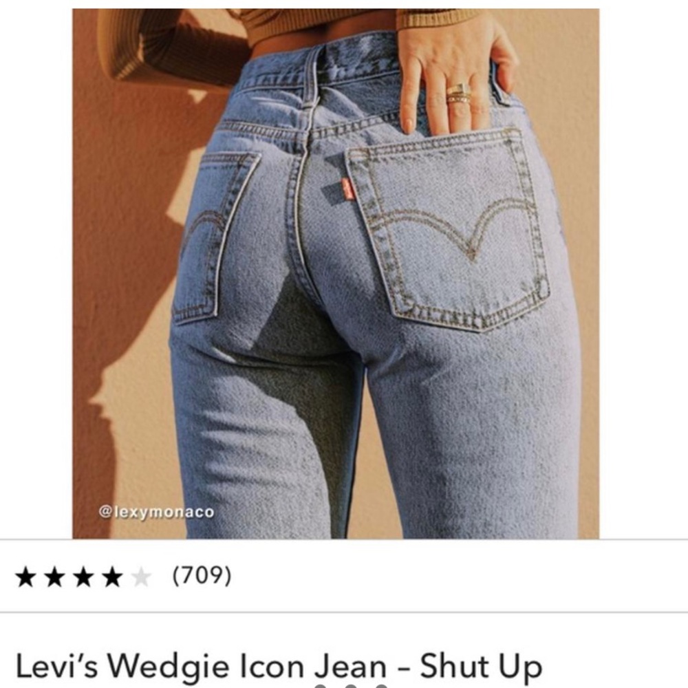 Levi’s Wedgie Icon Jeans